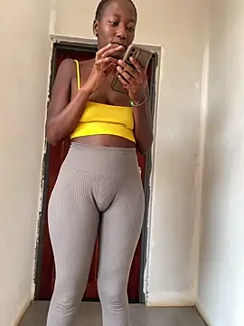 Snapshot of Melanin2002 chatting on April 2, 2026, 2:57 pm Melanin2002 online show from April 2, 2026, 2:57 pm