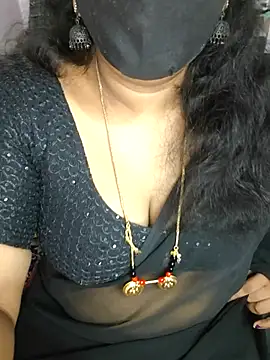 luci-queen online show from May 23, 2026, 7:29 am
