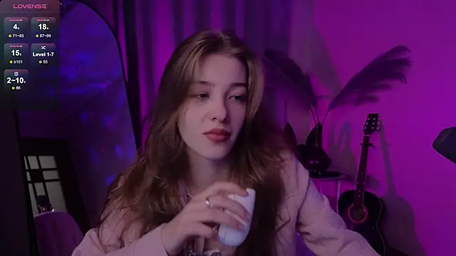 AstraMist online show from October 8, 2025, 2:18 pm