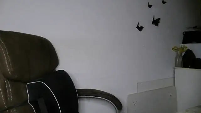 MartaXLove online show from May 8, 2026, 5:39 pm