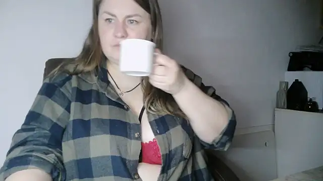 Snapshot of MartaXLove chatting on March 16, 2026, 5:37 pm MartaXLove online show from March 16, 2026, 5:37 pm