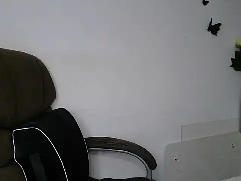 MartaXLove online show from May 18, 2026, 4:34 pm