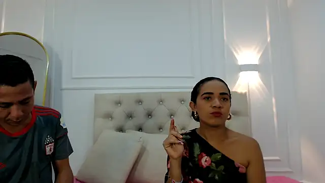 charlotte dante212 online show from November 3, 2025, 3:23 am