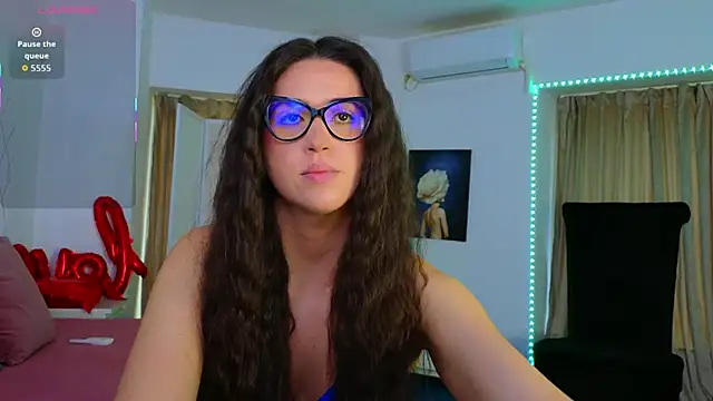 Snapshot of Angelina_Musse chatting on September 18, 2025, 5:10 am Angelina Musse online show from September 18, 2025, 5:10 am