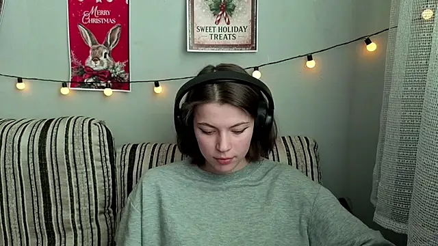 CutieAnny online show from January 15, 2026, 5:55 am