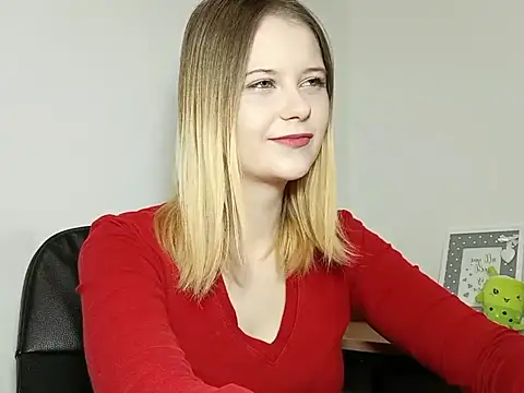 LydiaYoung online show from October 10, 2025, 6:09 pm