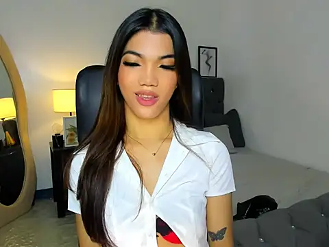 Snapshot of CassieSommereux chatting on November 16, 2025, 5:50 pm CassieSommereux online show from November 16, 2025, 5:50 pm