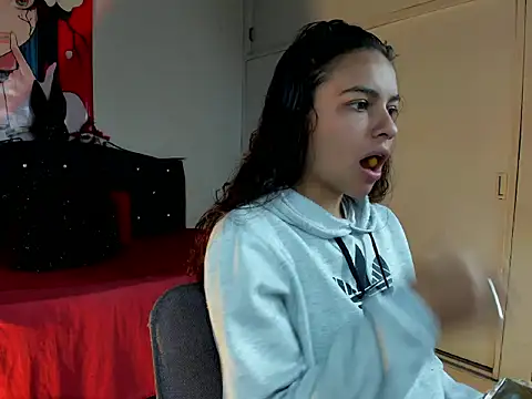 Skylovershot online show from February 24, 2026, 3:24 pm