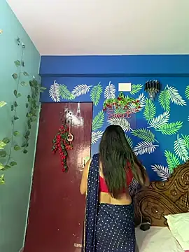 Snapshot of V-Hot-Sweti chatting on June 4, 2026, 5:28 pm V-Hot-Sweti online show from June 4, 2026, 5:28 pm