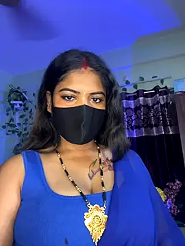 Snapshot of V-Hot-Sweti chatting on September 26, 2025, 6:04 pm V-Hot-Sweti online show from September 26, 2025, 6:04 pm