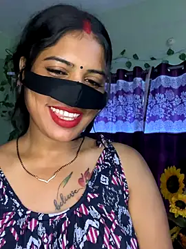 Snapshot of V-Hot-Sweti chatting on September 25, 2025, 8:09 am V-Hot-Sweti online show from September 25, 2025, 8:09 am