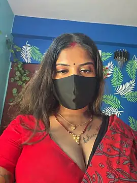 Snapshot of V-Hot-Sweti chatting on June 9, 2026, 9:21 am V-Hot-Sweti online show from June 9, 2026, 9:21 am