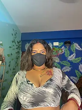 V-Hot-Sweti online show from July 8, 2026, 6:08 pm