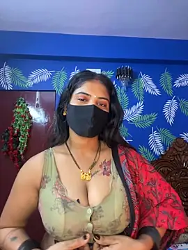 V-Hot-Sweti online show from November 10, 2025, 11:26 am