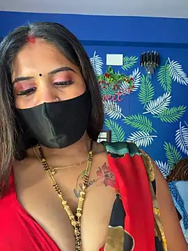 Snapshot of V-Hot-Sweti chatting on June 10, 2026, 5:03 pm V-Hot-Sweti online show from June 10, 2026, 5:03 pm