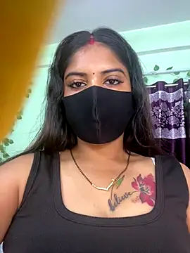 Snapshot of V-Hot-Sweti chatting on September 24, 2025, 3:18 pm V-Hot-Sweti online show from September 24, 2025, 3:18 pm