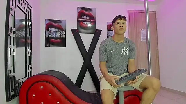 Snapshot of GRETTY_BOYS chatting on November 7, 2025, 7:13 am GRETTY BOYS online show from November 7, 2025, 7:13 am