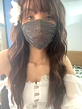  Rin hot online show from November 16, 2025, 1:32 am