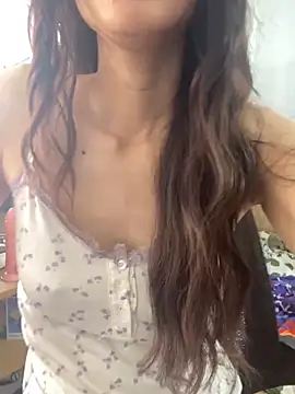  Rin hot online show from November 14, 2025, 1:42 am