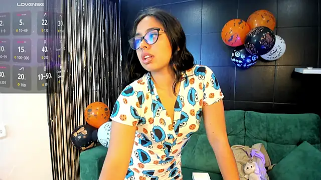Bonnie cosmic online show from October 9, 2025, 7:47 pm