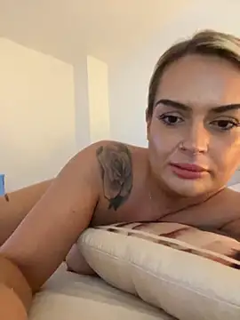 Seductive-SkyeXXX online show from November 10, 2025, 10:26 pm