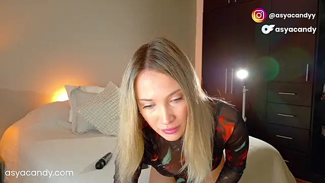 Snapshot of jessikablond007 chatting on October 8, 2025, 1:29 am jessikablond007 online show from October 8, 2025, 1:29 am