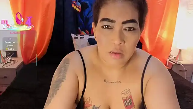 yunkeyc online show from October 12, 2025, 2:02 am