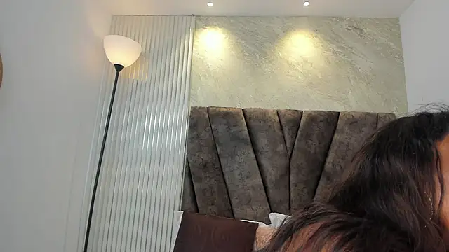 Snapshot of luna__moretti chatting on October 5, 2025, 11:12 am luna moretti online show from October 5, 2025, 11:12 am