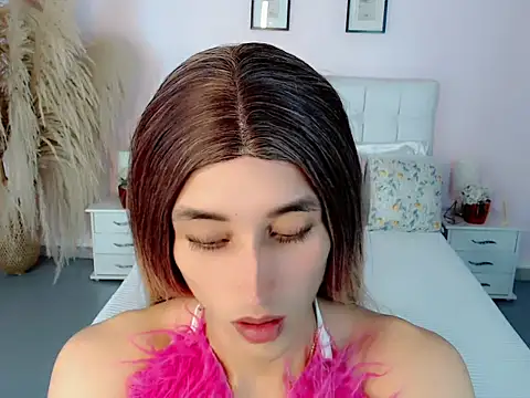 Snapshot of samantha_bliss chatting on October 30, 2025, 12:03 pm samantha bliss online show from October 30, 2025, 12:03 pm