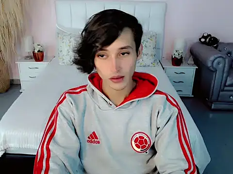 Snapshot of samantha_bliss chatting on November 11, 2025, 12:00 pm samantha bliss online show from November 11, 2025, 12:00 pm