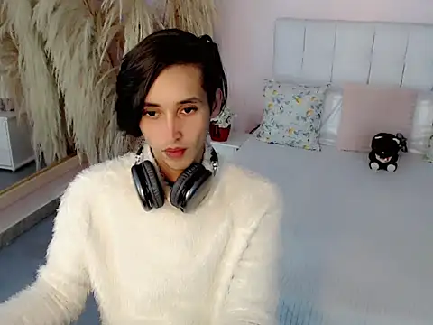 Snapshot of samantha_bliss chatting on November 16, 2025, 11:59 am samantha bliss online show from November 16, 2025, 11:59 am