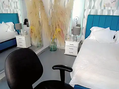 Snapshot of samantha_bliss chatting on September 23, 2025, 7:10 pm samantha bliss online show from September 23, 2025, 7:10 pm