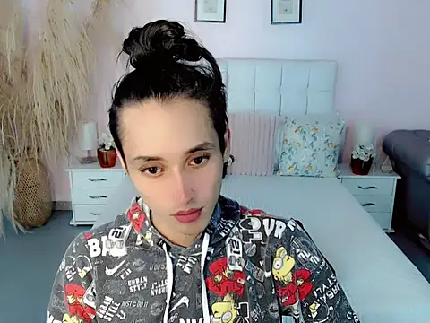 Snapshot of samantha_bliss chatting on November 10, 2025, 11:59 am samantha bliss online show from November 10, 2025, 11:59 am