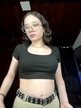 sukubo   online show from January 8, 2026, 8:31 am