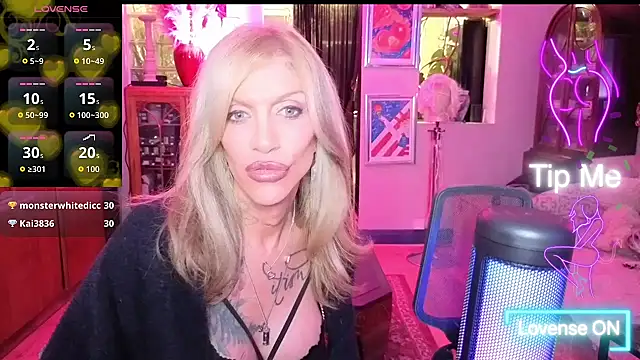 Snapshot of xl_uk_top_trans chatting on March 31, 2026, 9:28 pm xl uk top trans online show from March 31, 2026, 9:28 pm