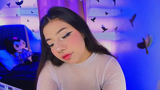 annie-russel online show from October 3, 2025, 12:25 am