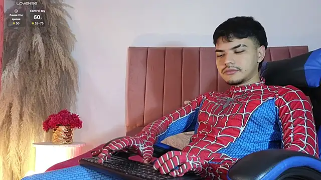 Snowlann online show from October 29, 2025, 1:10 pm