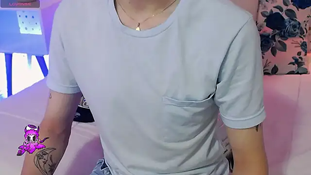 Snapshot of ArianaSantana chatting on November 10, 2025, 12:32 pm ArianaSantana online show from November 10, 2025, 12:32 pm