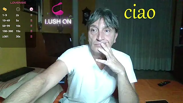 Snapshot of lattediyak chatting on October 16, 2025, 11:24 pm lattediyak online show from October 16, 2025, 11:24 pm