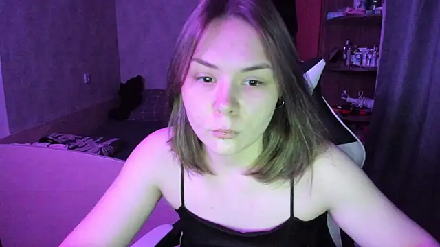 Snapshot of Sophi_gi chatting on September 25, 2025, 12:44 pm Sophi gi online show from September 25, 2025, 12:44 pm