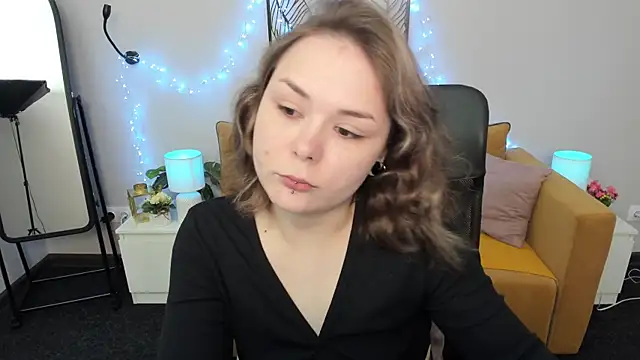 Snapshot of Sophi_gi chatting on September 10, 2025, 3:38 am Sophi gi online show from September 10, 2025, 3:38 am
