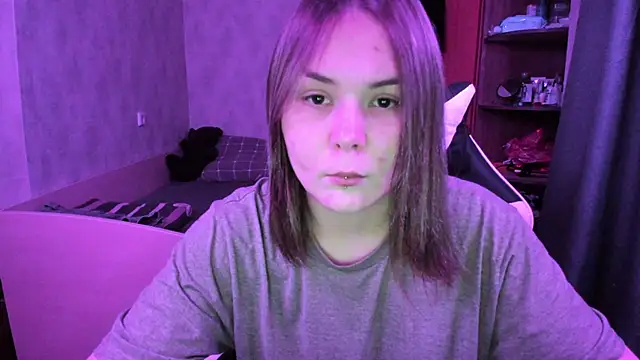 Snapshot of Sophi_gi chatting on October 4, 2025, 1:12 pm Sophi gi online show from October 4, 2025, 1:12 pm