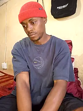 Snapshot of Hluga_25 chatting on November 4, 2025, 4:16 am Hluga 25 online show from November 4, 2025, 4:16 am