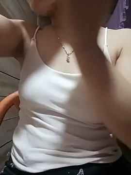 LucyyLy online show from May 24, 2026, 12:05 pm