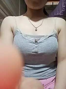 LucyyLy online show from May 22, 2026, 12:30 am