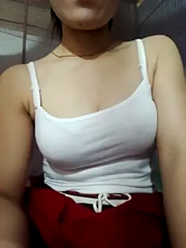 LucyyLy online show from October 28, 2025, 12:22 am