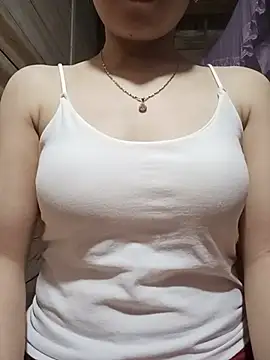 LucyyLy online show from May 29, 2026, 12:55 pm