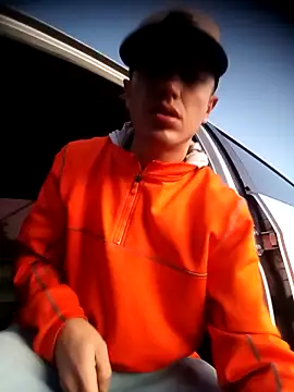 Snapshot of DebutingPathway chatting on October 24, 2025, 10:36 am DebutingPathway online show from October 24, 2025, 10:36 am