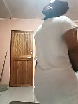 freakynyashXxXx online show from April 15, 2026, 7:03 am