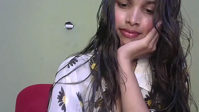 Snapshot of Ritu9 chatting on April 7, 2026, 5:15 pm Ritu9 online show from April 7, 2026, 5:15 pm